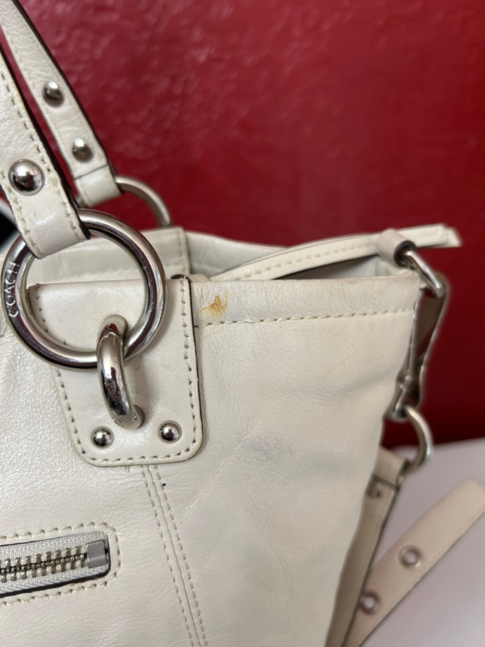 Coach Cream Leather Shoulder Bag with Chain Detail - Picture 8 of 16